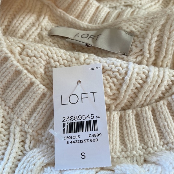 LOFT Cold Shoulder Cable Knit Sweater in Cream Size S - Picture 6 of 6